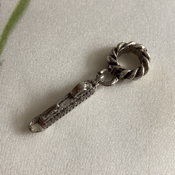 NWOT -  EFFY Dark Silvertone Cruise Ship ๐ข Hanging Slider Charm - Picture 8 of 11